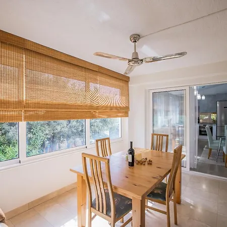 Davor Apartment *